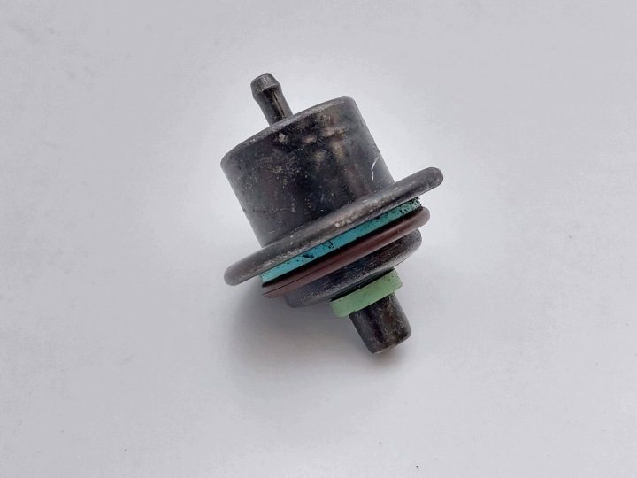 РЕГУЛЯТОР ДАВЛЕНИЯ ТОПЛИВА ROVER 45 MKW10016 NR249, фото 1