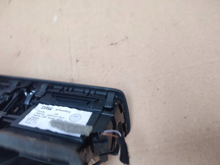 ДЕФЛЕКТОР ОБДУВА СРЕДНИЙ VW PASSAT B7 3AB819728A ЕВРОПА, фото 8