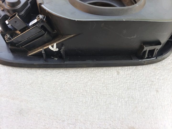 VW ID5 ID.5 лючок горловины бензобака 11A809857E, фото 4