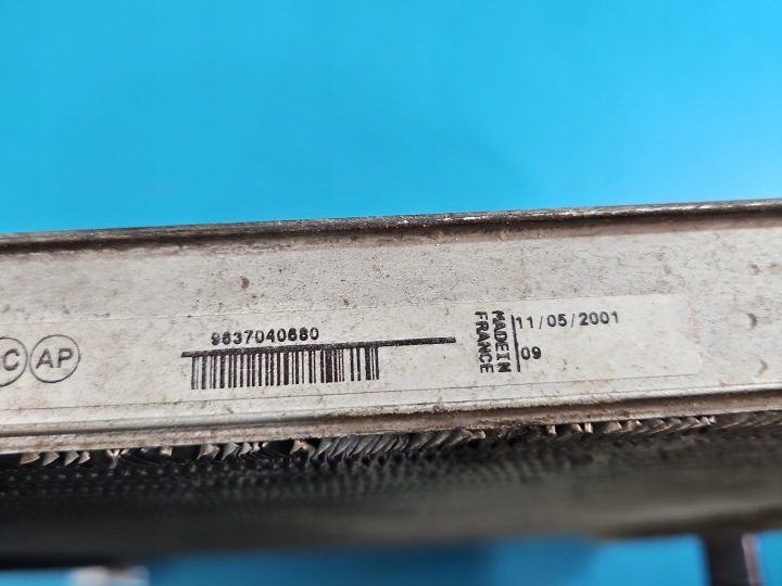 Радиатор охлаждения Peugeot 307 9637040680 2.0 HDI, фото 4