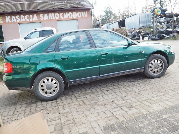 AUDI A4 B5 РЕСТАЙЛИНГ 99-01 МОЛДИНГ НАКЛАДКА КРЫШКИ ЗАДНЯЯ ЦВЕТ LZ6L, фото 5