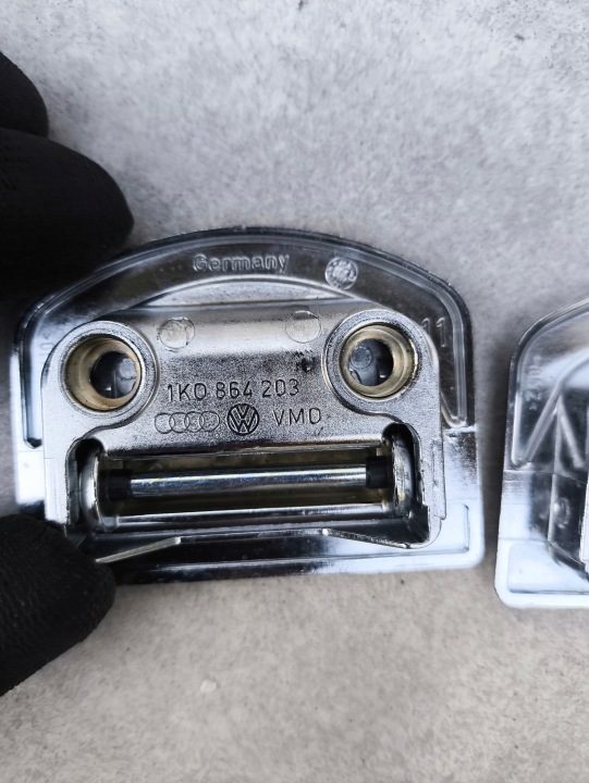 AUDI Q5 КРОНШТЕЙН КРЮЧОК КРЕПЛЕНИЕ БАГАЖНИКА 1K0864203 (?), фото 4