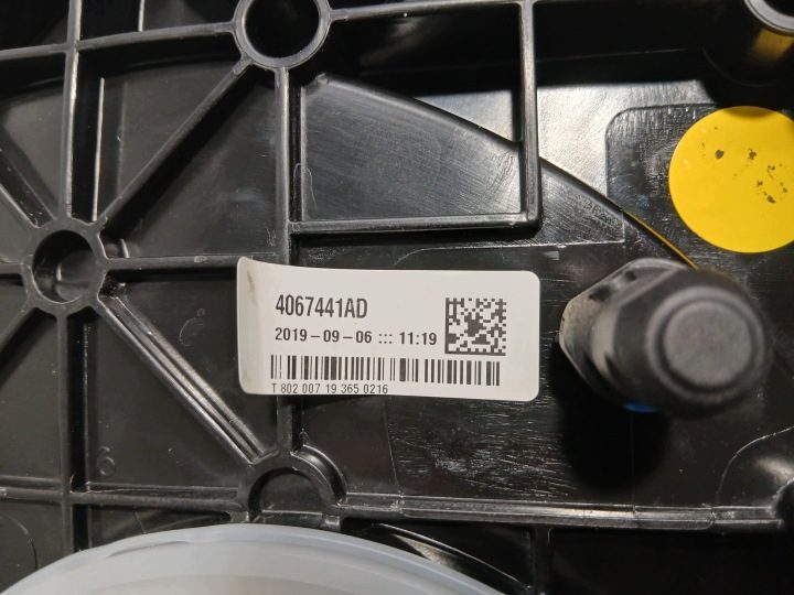 AUDI A4 B9 РЕСТАЙЛИНГ БАК ADBLUE 8W0131878BN 8W0131969K, фото 9
