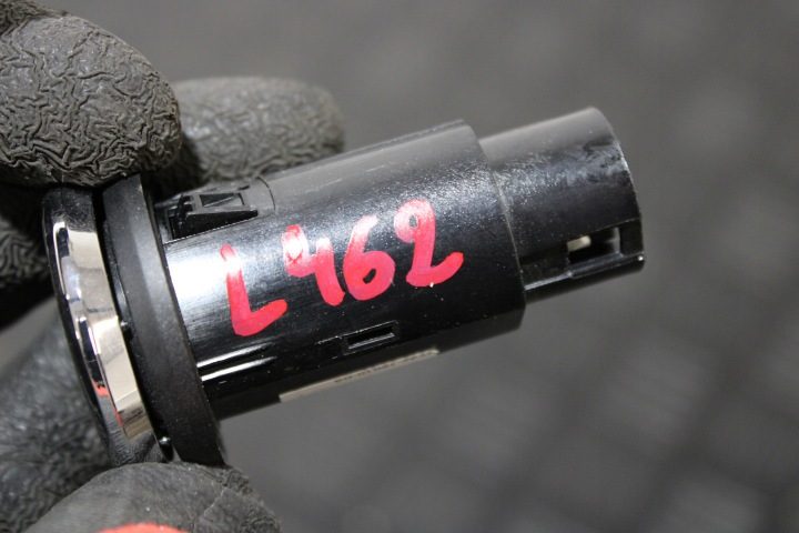 Разъем USB JY32-19010-DA Land Rover Discovery V 5 L462, фото 3