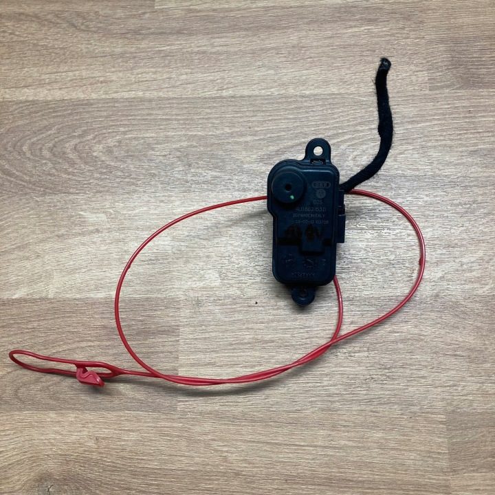 AUDI A3 8V ПРИВОД ЛЮЧКА ГОРЛОВИНЫ БЕНЗОБАКА 4L0862153D, фото 1