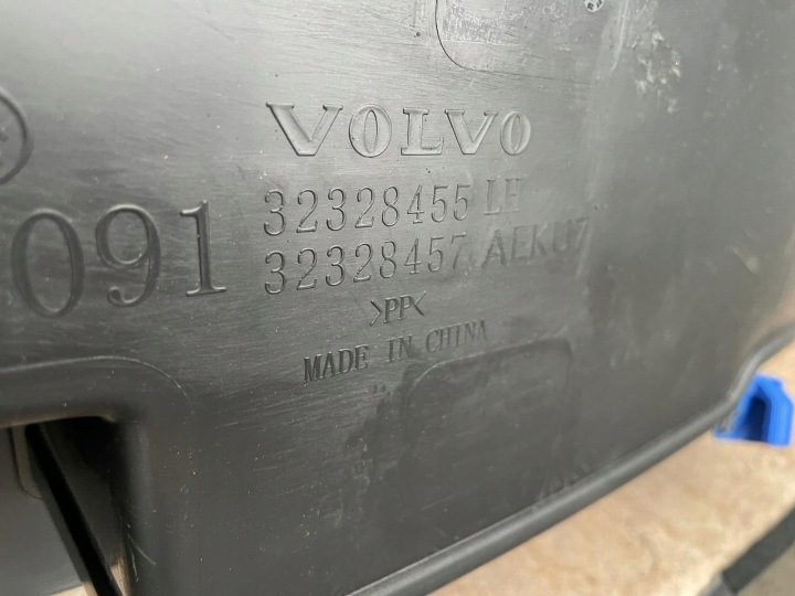 Volvo XC60 II 2023 EU обивка водителя обшивка двери левая передняя Идеальная, фото 9