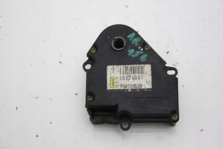 МОТОРЧИК РЕГУЛИРОВКИ ОБДУВА ВЕНТИЛЯТОРА ALFA ROMEO 156 16124567 2PINY, фото 1