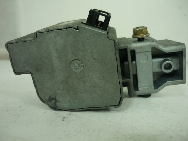 Mercedes C W202 защелка блокиратор рулевой колонки, фото 6