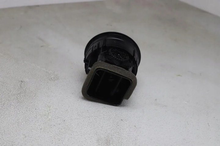 Дефлекторы панели приборного AUDI A3 СЕДАН (8VS, 8VM) 8V0820901B 2.0L, фото 3