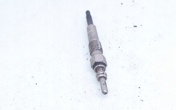 1998 Volkswagen PASSAT B5 Свеча накаливания 916544, фото 2