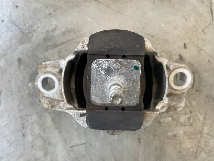 Подушка двигателя Jaguar F Pace 2.0D JK83-6A002-GB, фото 2