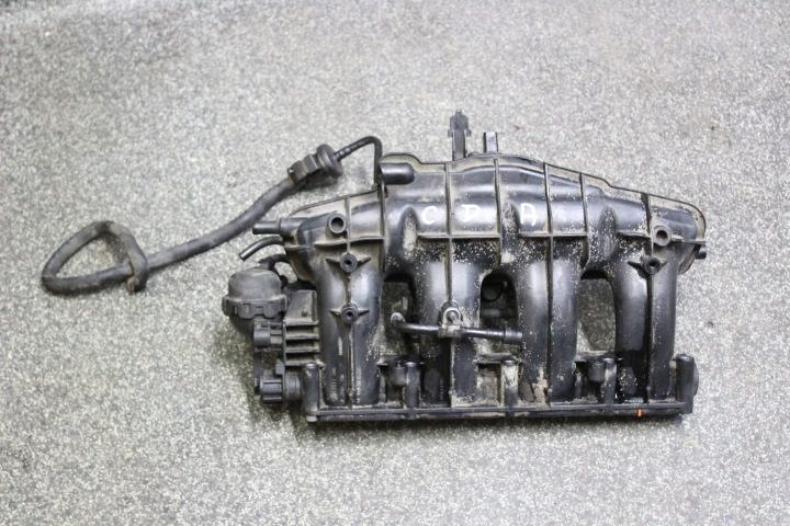 VW AUDI A4 A5 1.8TFSI CDA ВПУСКНОЙ КОЛЛЕКТОР, фото 1