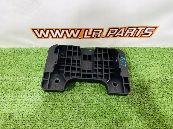 КРОНШТЕЙН PODŁOGOWEJ КОНСОЛИ RANGE ROVER L460 M8E2-67456-AC, фото 1