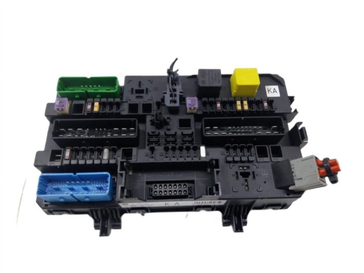 Блок предохранителей Opel Astra H 1.6 16V 94700785, фото 1