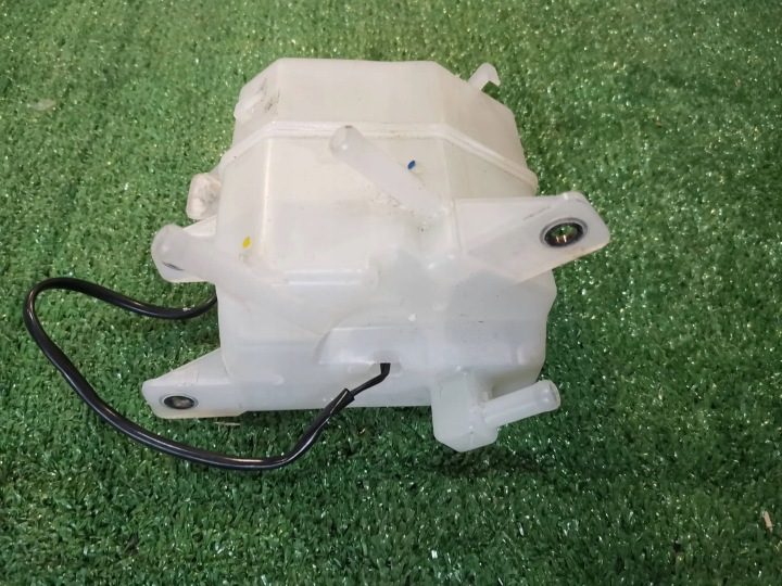 TOYOTA RAV4 ГИБРИД БАЧОК ТОРМОЗНОЙ ЖИДКОСТИ, фото 1
