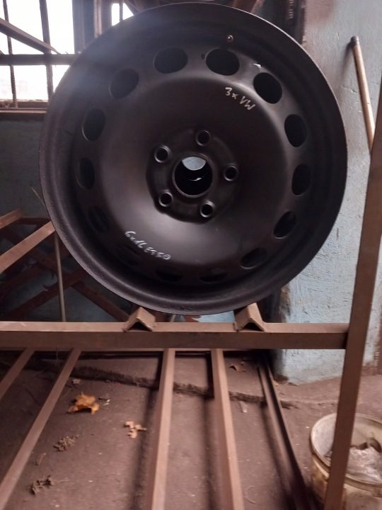 Штампованный диск Volkswagen OE СТАЛЬНОЙ 6.0" x 16" 5x112 ET 50, фото 1