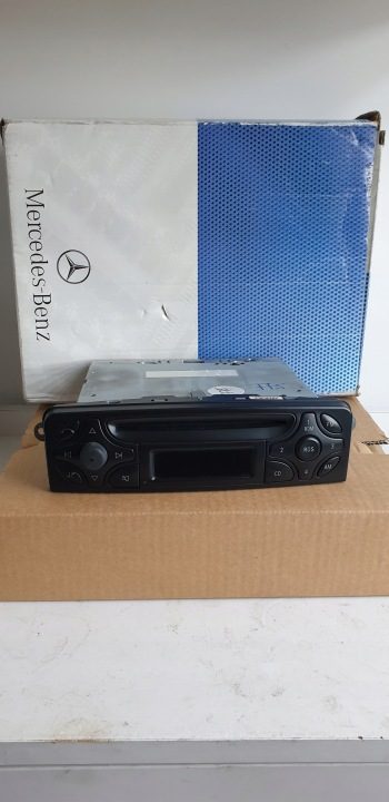 Автомагнитола Mercedes-Benz (оригинальная OE) audio10, фото 1