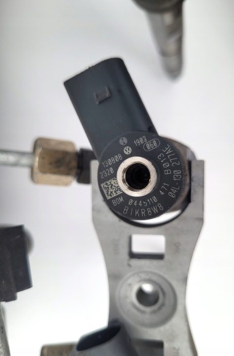 Форсунка Audi VW Seat Skoda 2.0 TDI 04L130277AE 04L089, фото 2