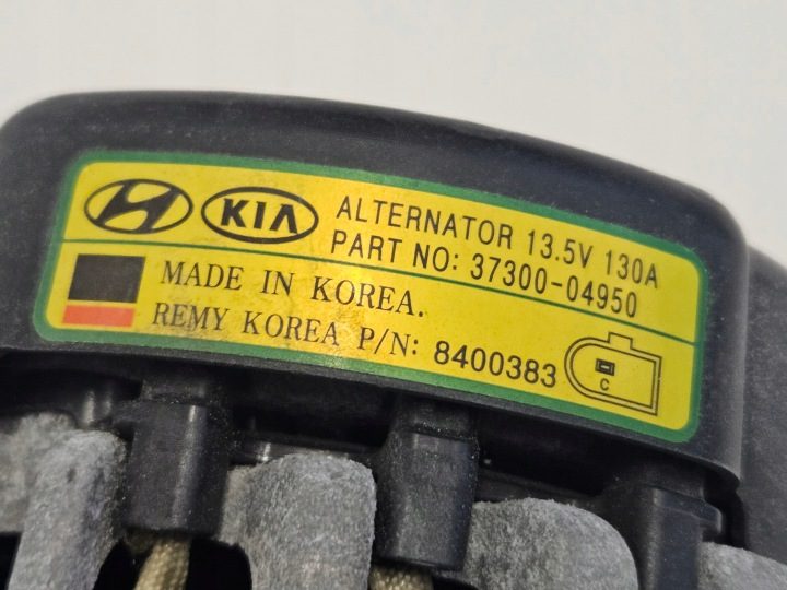 KIA STONIC 1,0 T-GDI генератор 37300-04950, фото 2