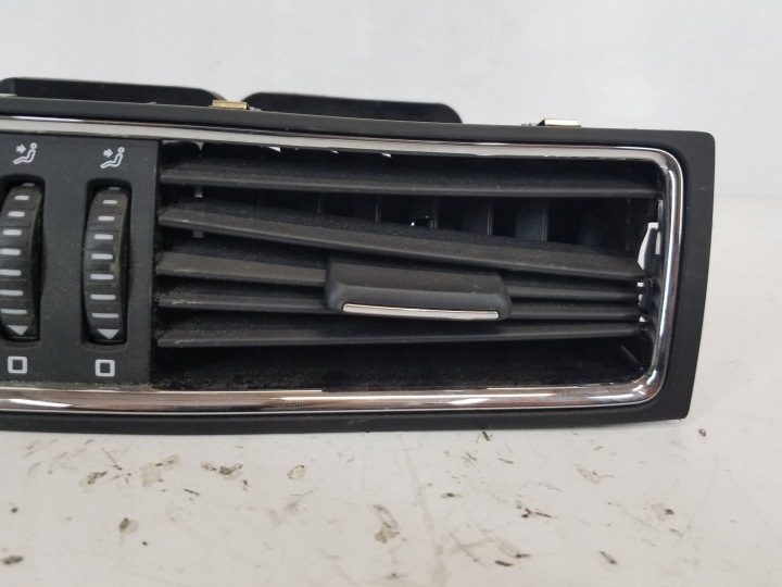 Дефлектор обдува средний Skoda Superb II, фото 3