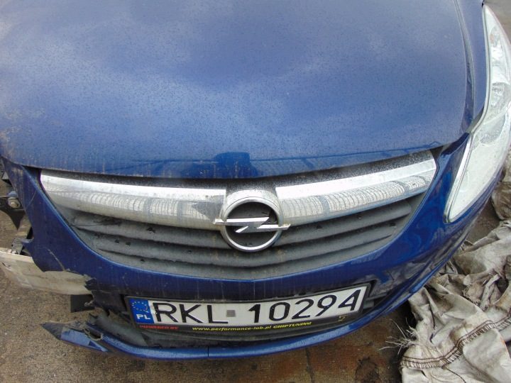 Решетка радиатора передняя Opel Corsa d z21b 5d, фото 1