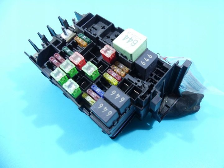 Блок предохранителей VW Jetta VI 5C0937819K, фото 1