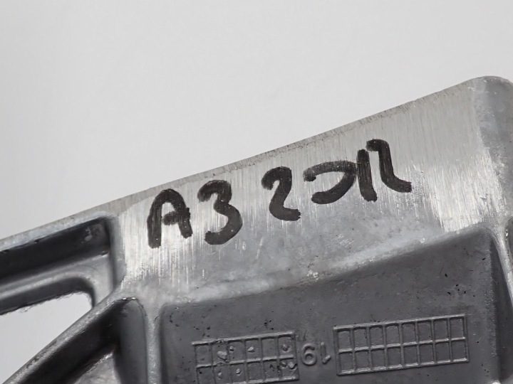 ПОДЛОКОТНИК БАРДАЧОК КОЖА ЕВРОПА 8V0864283E AUDI A3 8V РЕСТАЙЛИНГ 20 г., фото 9