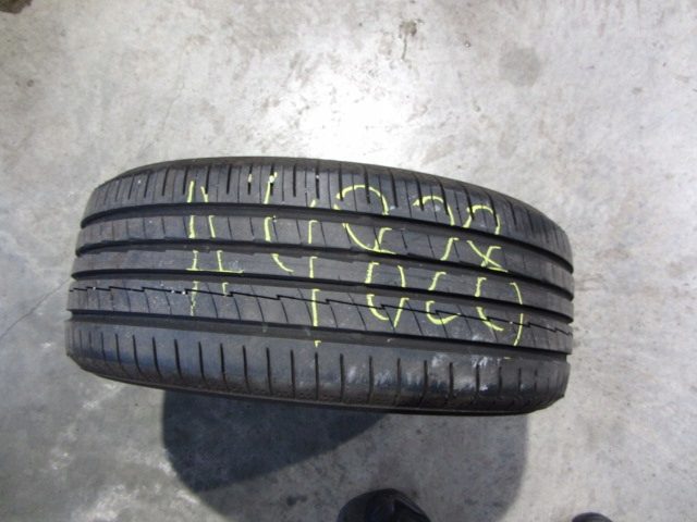 Шина летняя Yokohama BluEarth-A AE-50 225/45R17 94 Вт защита диска, усилитель (XL), фото 1