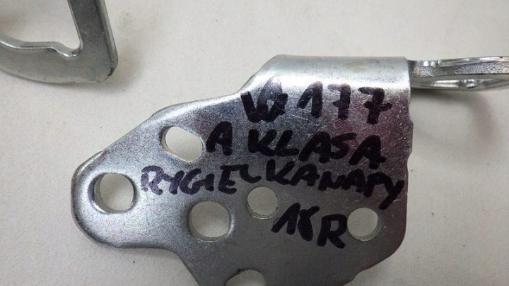 Защелка крепление дивана Mercedes W177 A1779210100, фото 5