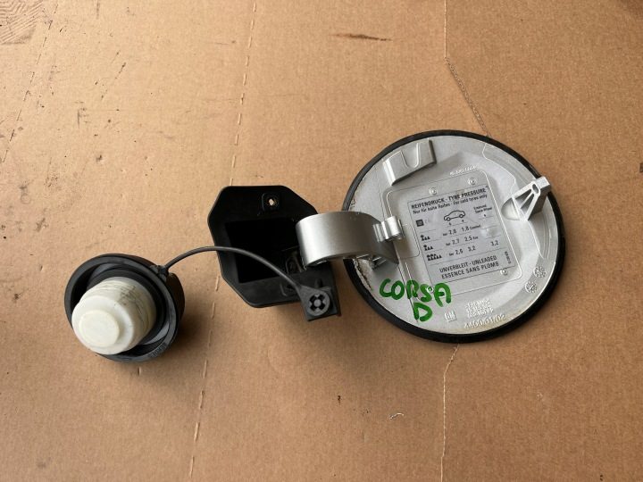 Лючок горловины бензобака Opel Corsa D 2006-2012 3 дв. Z157, фото 2