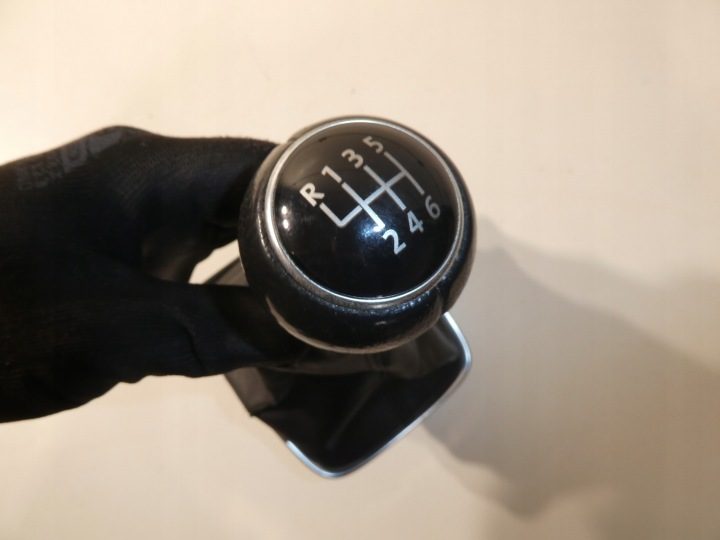 РУЧКА ЧЕХОЛ 6 ПЕРЕДАЧА TIGUAN I GOLF PLUS 5N0711113, фото 5