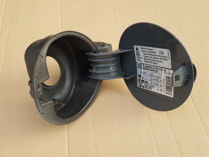 ЛЮЧОК ВКЛАДЫШ ГОРЛОВИНЫ БЕНЗОБАКА / SEAT LEON II 2 - 2005-2012 / LZ7X - ОТЛИЧНОЕ СОСТОЯНИЕ, фото 12