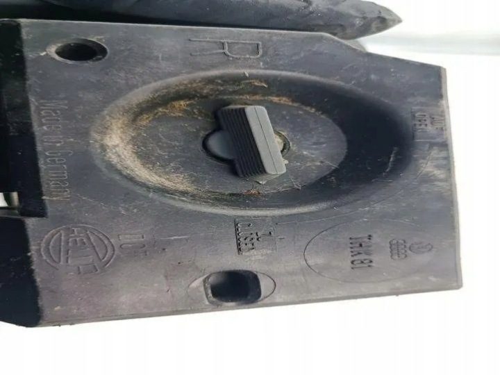 Контакты заднего фонаря AUDI 100 AVANT (4A, C4) THK81 2.5L дизель 85 кВт 1994, фото 3