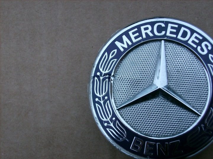 Значок эмблема капота Mercedes CLA 2188170116, фото 6