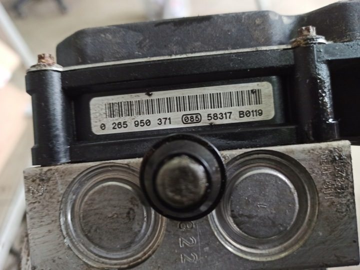 Блок управления насос ABS Nissan Primera P12 1.9 dCi, фото 3