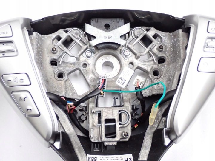 РУЛЬ МУЛЬТИФУНКЦИОНАЛЬНЫЙ КОЖА 48430-3VW2C NISSAN NOTE II E12 14 г., фото 4