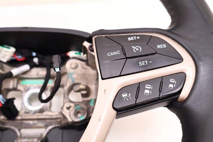 Jeep Cherokee KL руль мультифункциональный P1UU352X9AF, фото 4