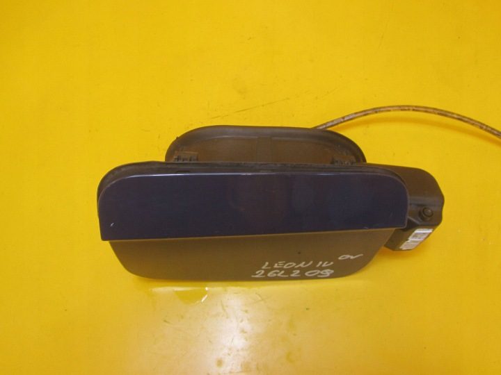 Лючок горловины бензобака Seat Ibiza III LW5P, фото 2