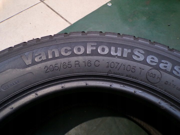 Шина всесезонная Continental VancoFourSeason 205/65R16 107/105 T усилитель (C), фото 7