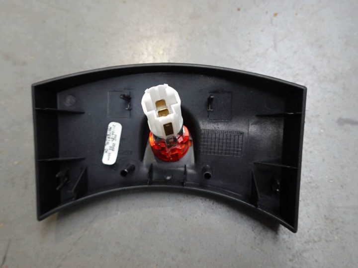 VW NEW BEETLE 1C0 1Y0 ПРИКУРИВАТЕЛЬ ГНЕЗДО В ТОННЕЛЬ ОРИГИНАЛ, фото 2