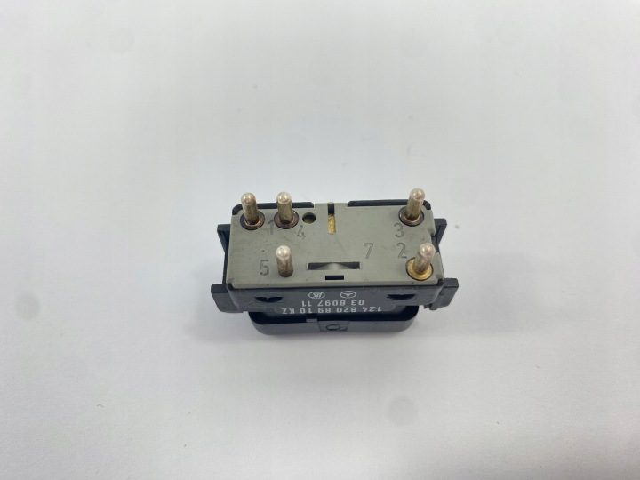Кнопка выключатель подсветки заднего дивана кабины Mercedes W124 1248209810, фото 9