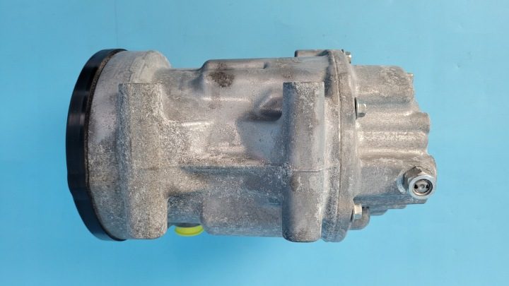 SUZUKI SWACE 1.8 ГИБРИД 21 г. КОМПРЕССОР КОНДИЦИОНЕРА 042400-1202, фото 3
