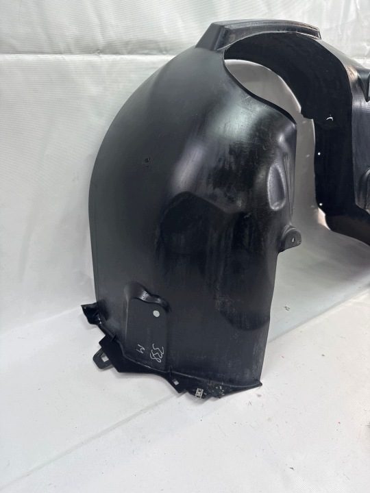Подкрылок передний сторона левая Audi A3 S3 8V 8V0821171, фото 2
