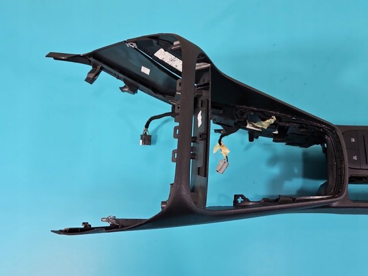 Корпус центральный тоннель Ford Fiesta MK8 16-21, фото 12