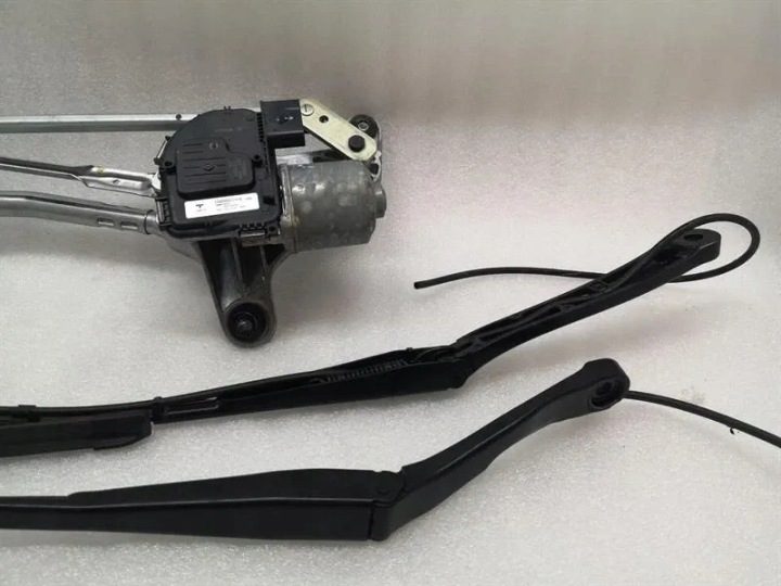 TESLA MODEL 3 СТАНДАРТ RANGE ДВИГАТЕЛЬ WYMIENIACZA ПЕРЕДНЕГО 1095855-CN-B RHD, фото 2