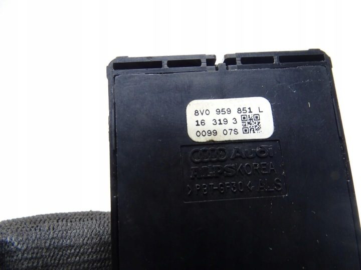 Панель блок кнопок стеклоподъемников 8V0959851L Audi A3 8V, фото 6