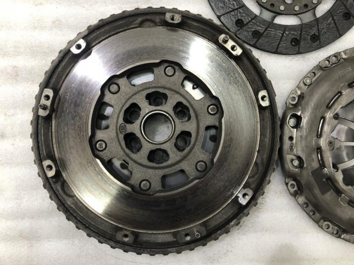 СЦЕПЛЕНИЕ В СБОРЕ ДВУХМАССОВЫЙ МАХОВИК 302100495R DUSTER I 1.2, фото 3