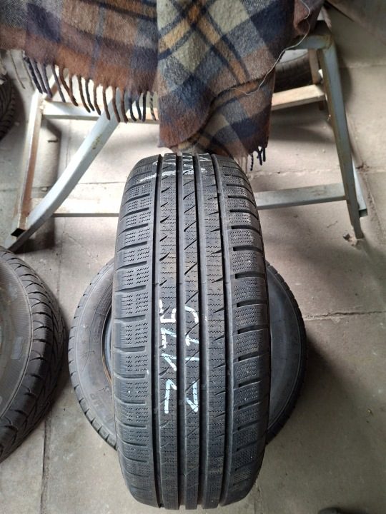 2× Шина зимняя Superia Bluewin HP 185/60R15 84 т сцепление на снегу (3PMSF), фото 1