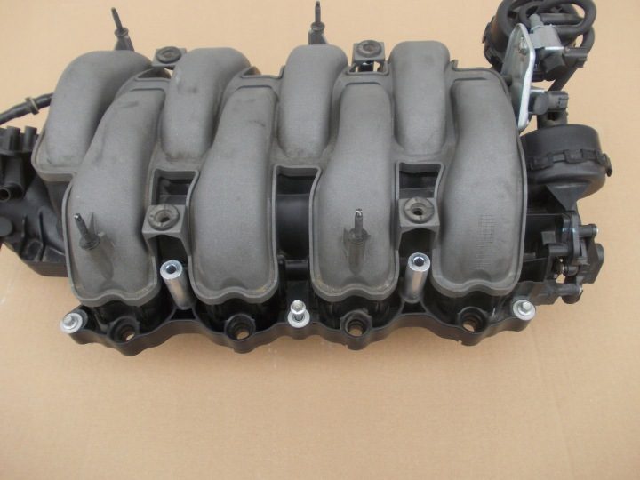 Впускной коллектор Ford Mustang 5,0 V8 GT 2011-2014, фото 2