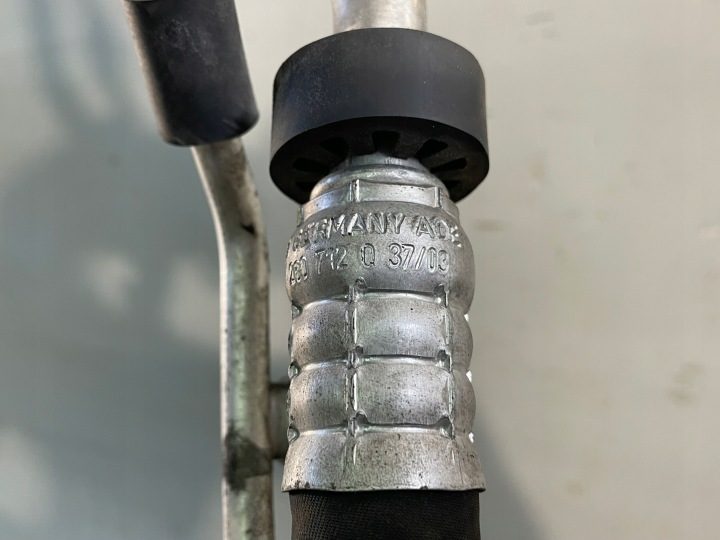 ТРУБКА КОНДИЦИОНЕРА AUDI A4 B6 8E1260712Q, фото 4
